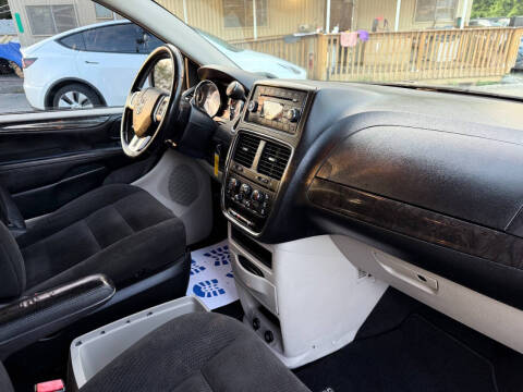 2016 Dodge Grand Caravan SE