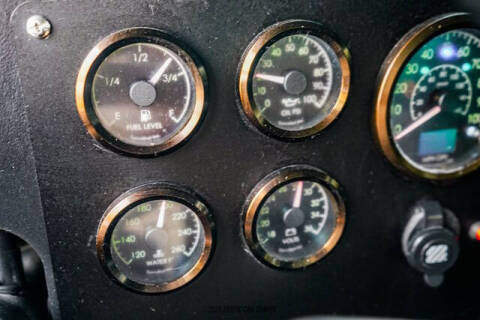 2001 AM General Hummer