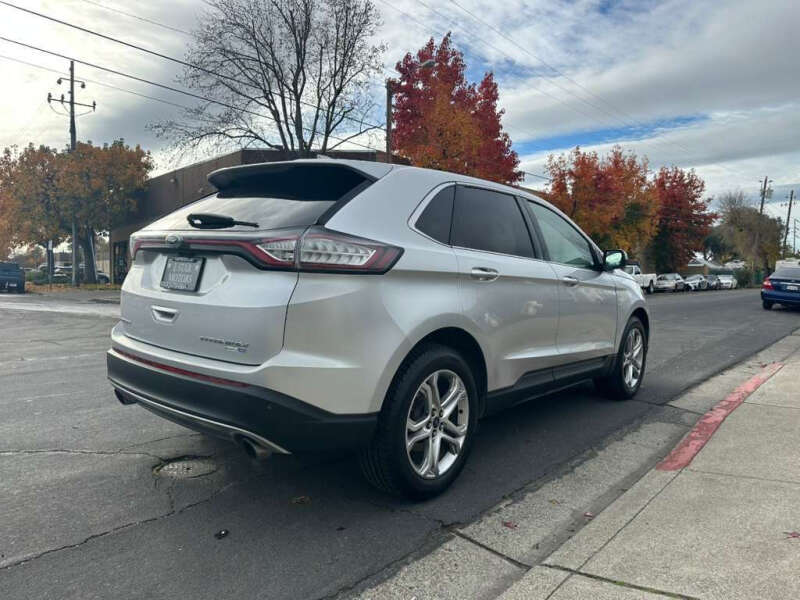 2016 Ford Edge Titanium