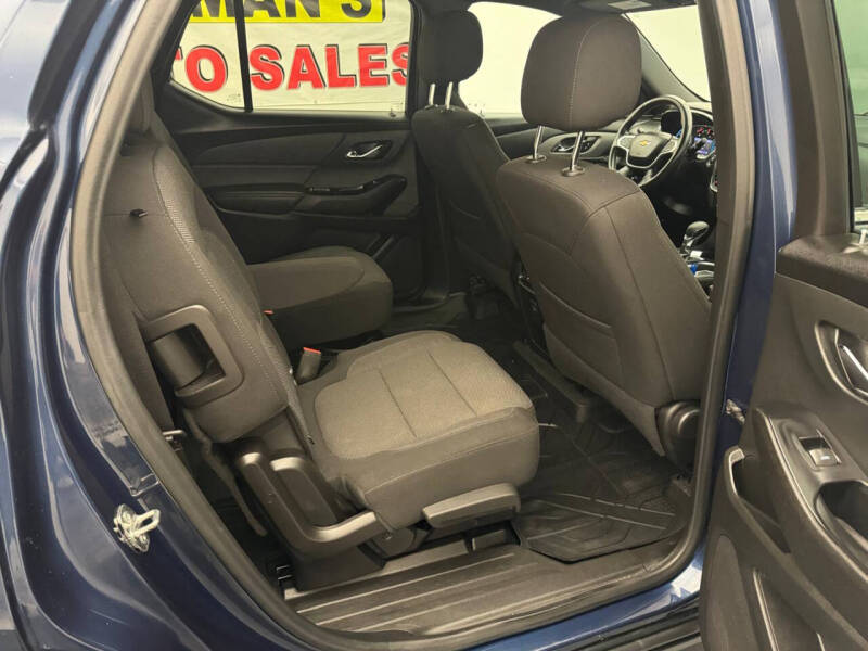 2022 Chevrolet Traverse LT Cloth
