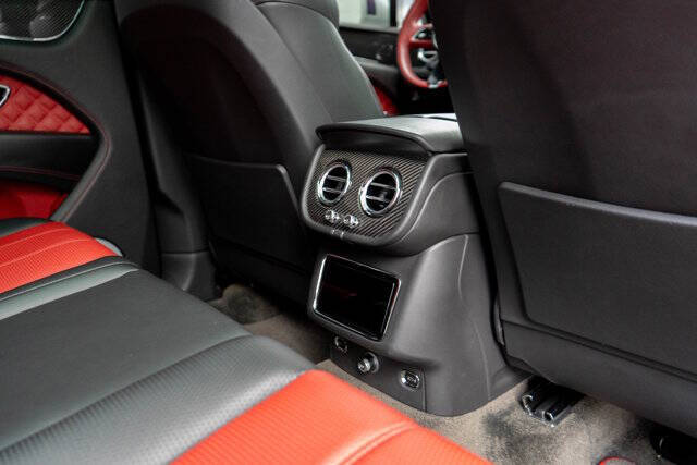 2021 Bentley Bentayga 43