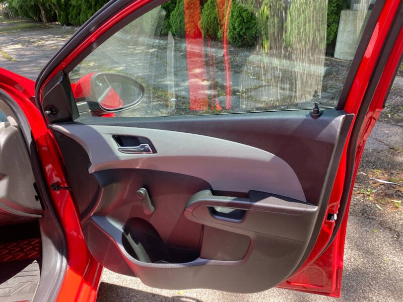 2012 Chevrolet Sonic LS