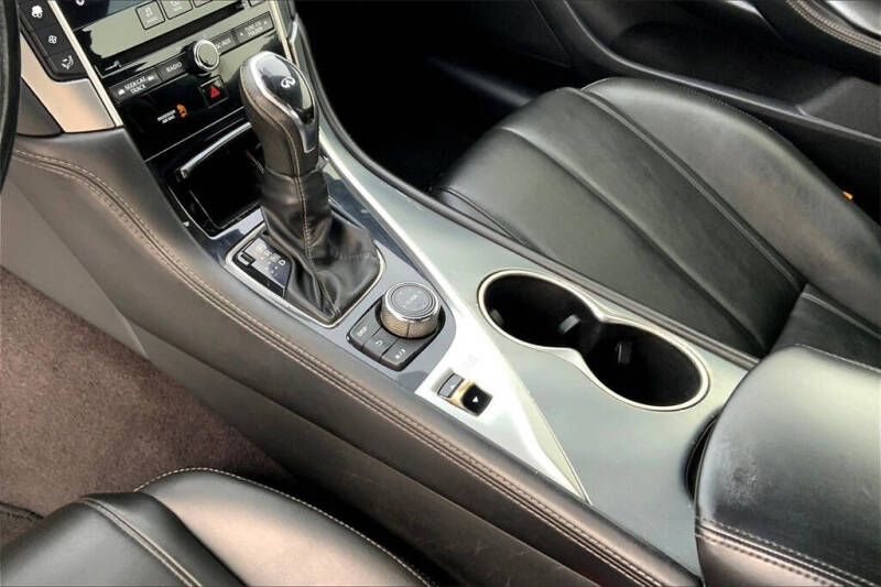 2018 Infiniti Q60 3.0T Luxe