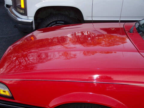 1990 Pontiac Sunbird LE