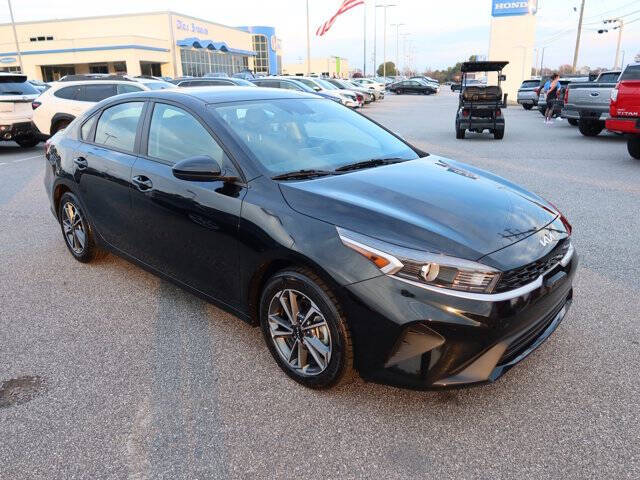 2024 Kia Forte LXS's photo
