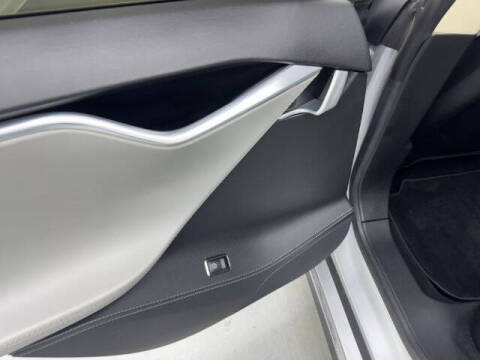 2015 Tesla Model S