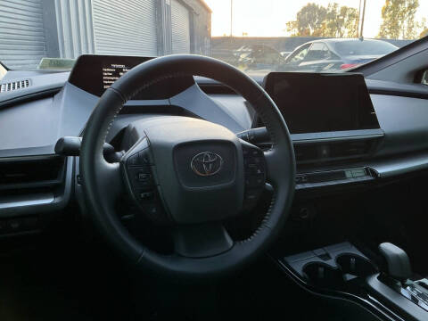 2024 Toyota Prius LE