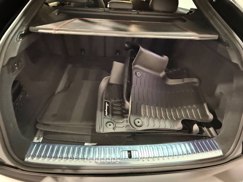 2023 Lamborghini Urus S