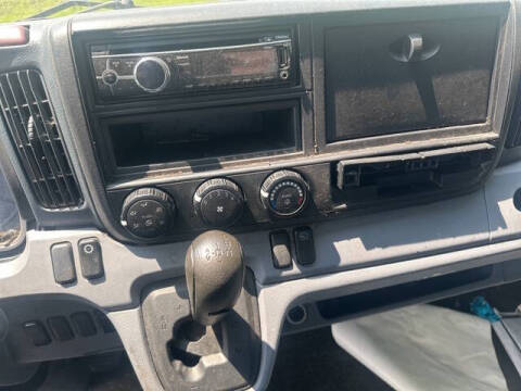 2015 Mitsubishi Fuso FE180