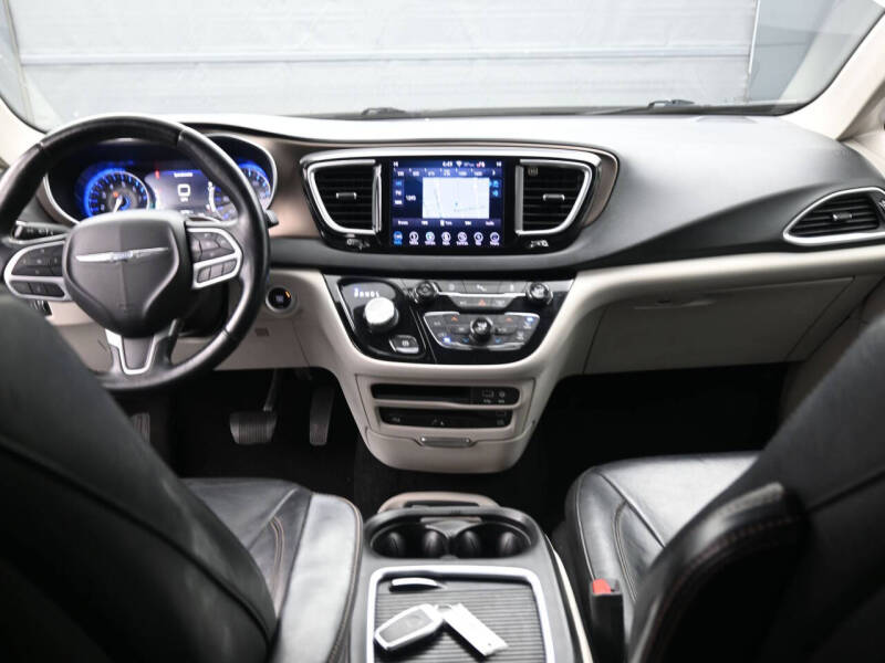 2018 Chrysler Pacifica Touring L Plus