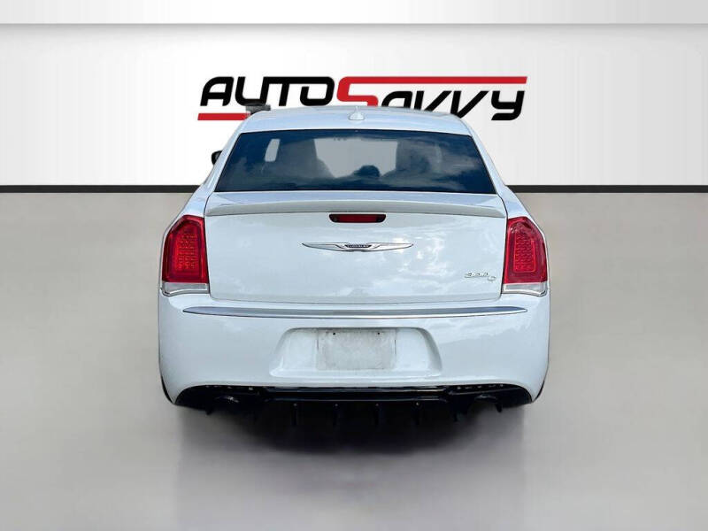 2019 Chrysler 300 C