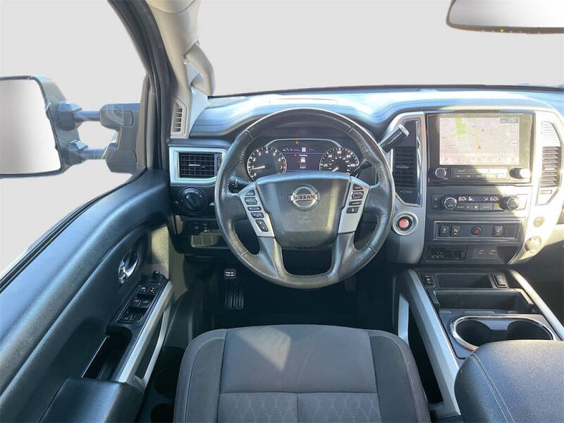 2020 Nissan Titan SV