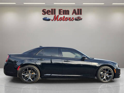 2022 Chrysler 300 Touring