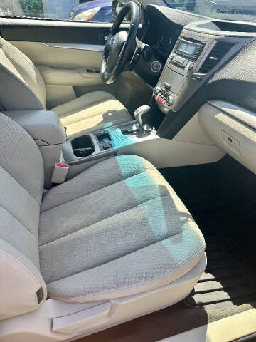 2012 Subaru Outback 2.5i Premium