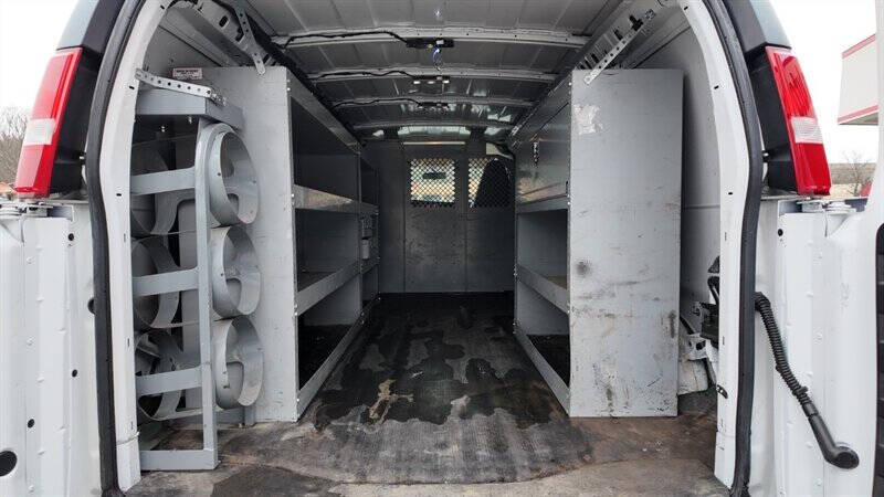 2022 Chevrolet Express 2500