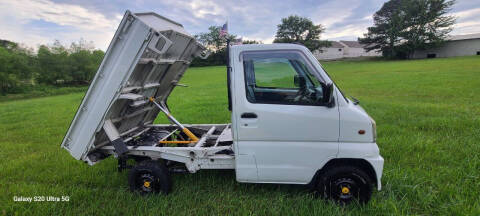 2000 Mitsubishi MINICAB DUMP ,AC,PS,