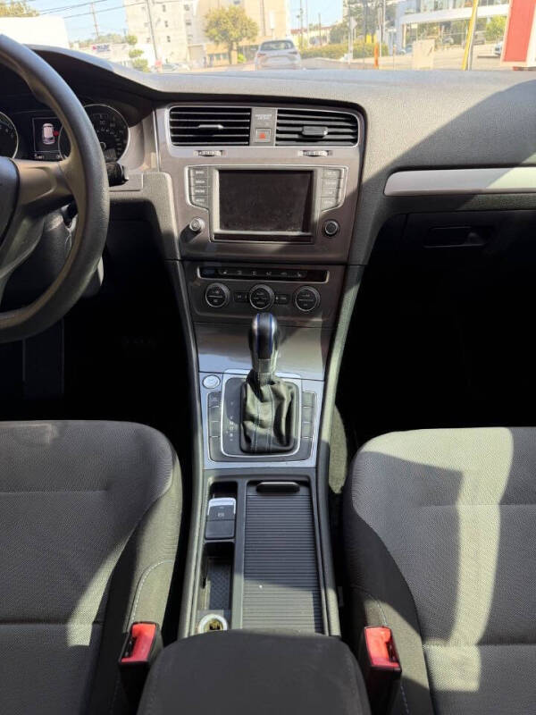 2016 Volkswagen e-Golf SE