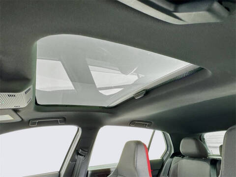 2022 Volkswagen Golf GTI SE