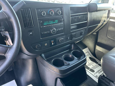 2017 Chevrolet Express 2500