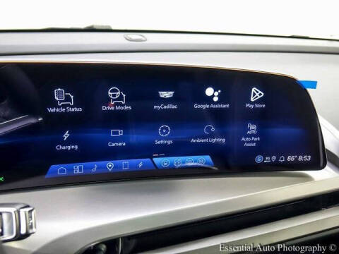 2026 Cadillac VISTIQ Luxury