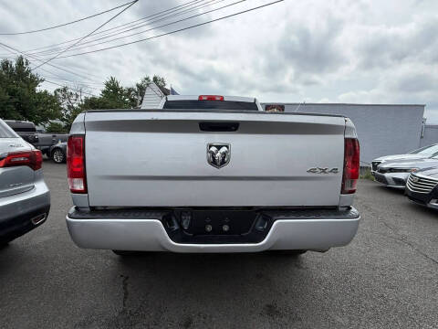 2018 RAM 1500 Express
