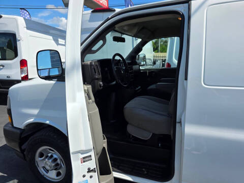 2020 Chevrolet Express 2500