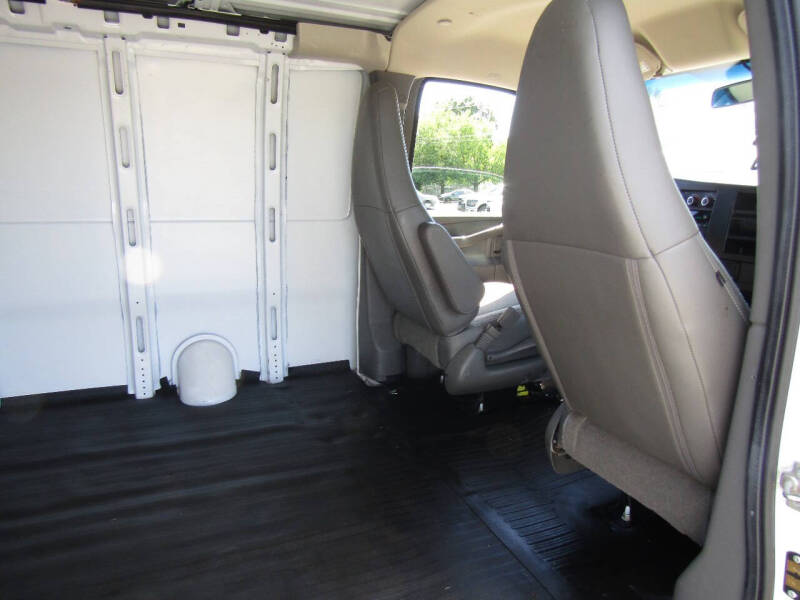 2021 Chevrolet Express 2500