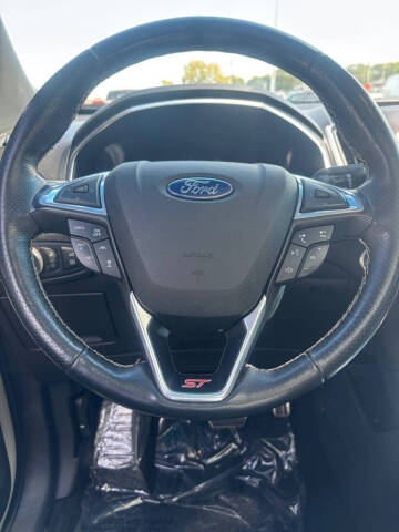 2020 Ford Edge ST