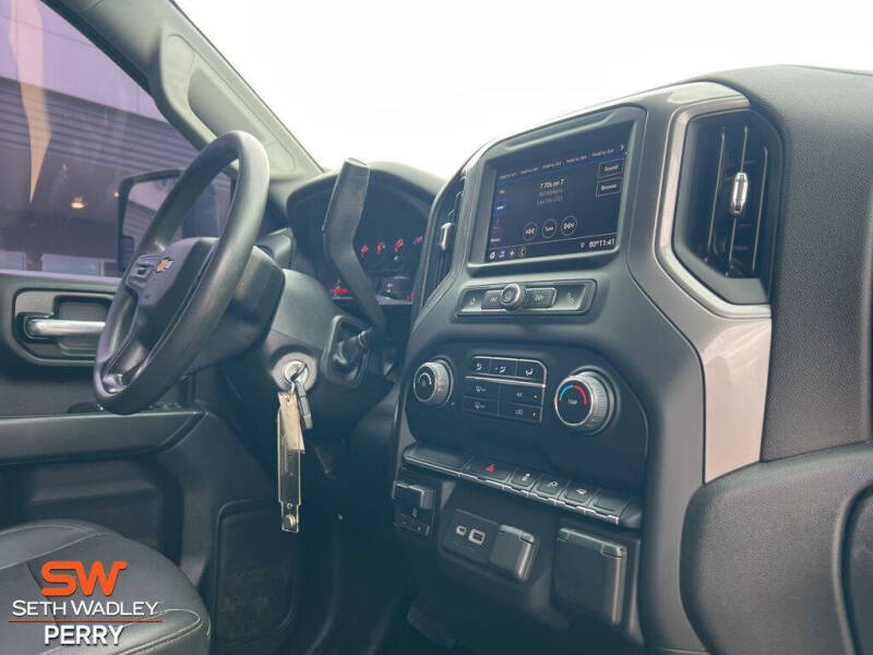 Used 2022 Chevrolet Silverado 2500HD Work Truck with VIN 1GB2WLE75NF164304 for sale in Perry, OK