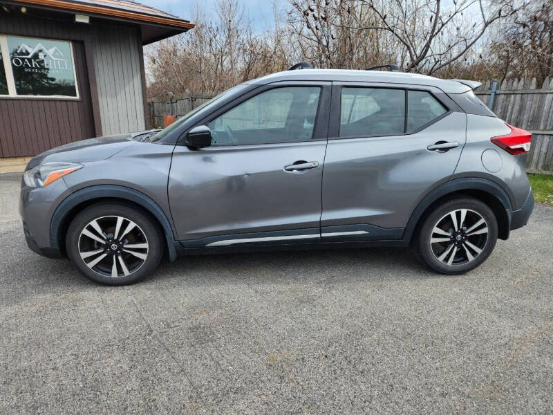 2020 Nissan Kicks SR