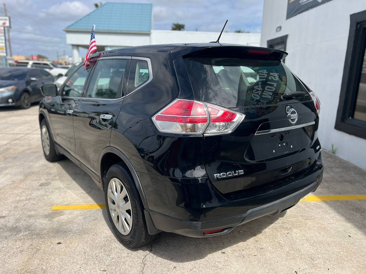 2015 Nissan Rogue for sale at SUR Colombiano LLC in Kissimmee, FL