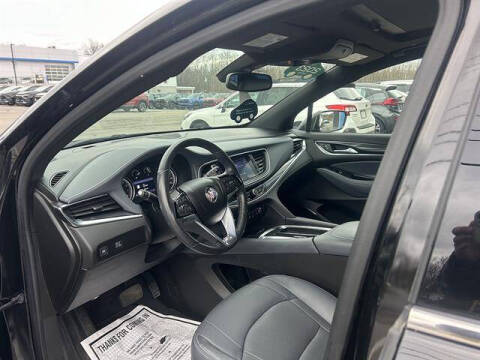 2023 Buick Enclave Essence