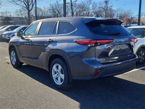 2023 Toyota Highlander LE