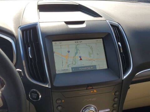 2020 Ford Edge Titanium