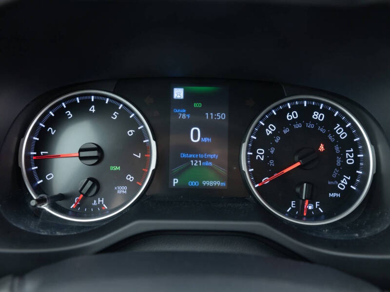2022 Toyota RAV4 LE