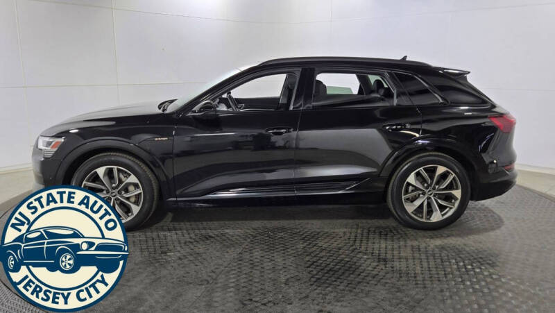 2021 Audi e-tron quattro Premium Plus