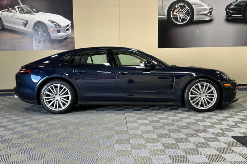 2019 Porsche Panamera