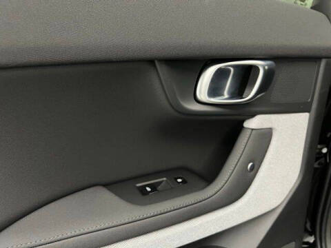 2022 Polestar 2 Long Range Dual Motor