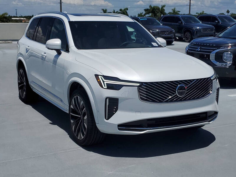 2025 Volvo XC90 B6 Plus Bright Theme 7P