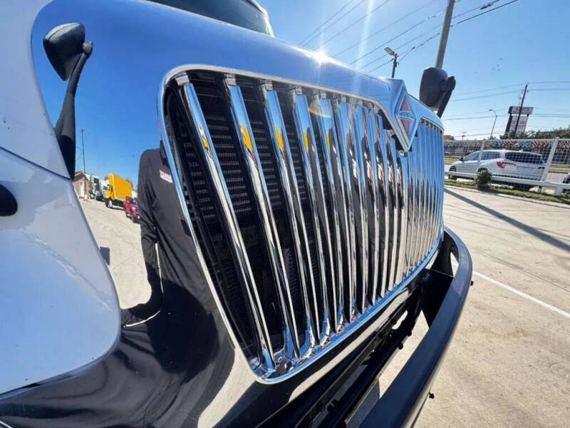 2020 International MV607