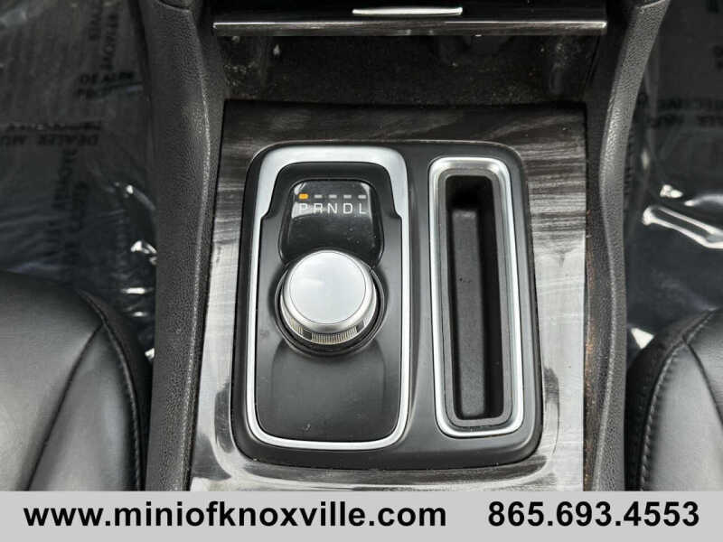 2015 Chrysler 300 Limited