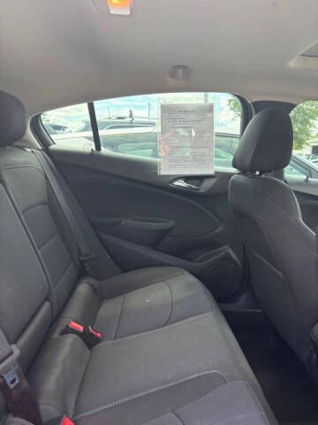 2017 Chevrolet Cruze LT Auto