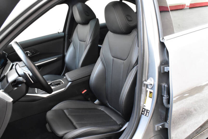 2024 BMW 3 Series 330i xDrive