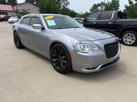 2017 Chrysler 300 C
