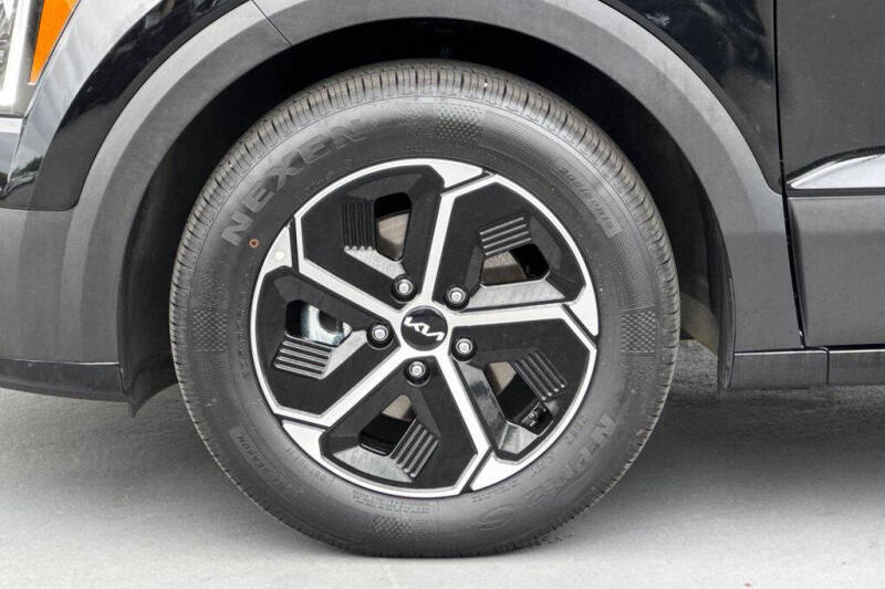 2025 Kia Niro EX