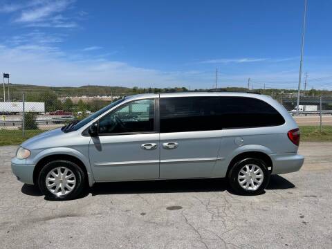 2002 Chrysler Town and Country for sale at Knoxville Wholesale in Knoxville TN