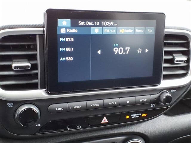 2026 Hyundai Venue SE