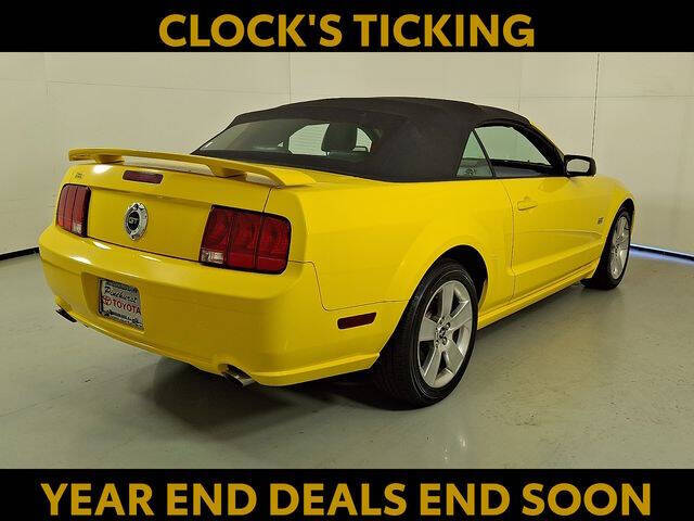2006 Ford Mustang GT Deluxe