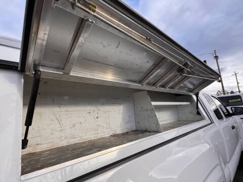 2016 Toyota Tacoma SR