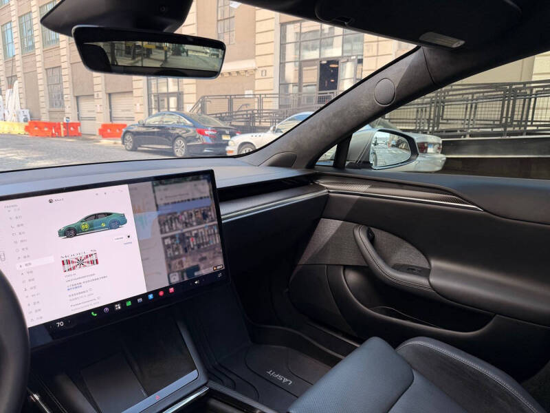 2024 Tesla Model S Plaid